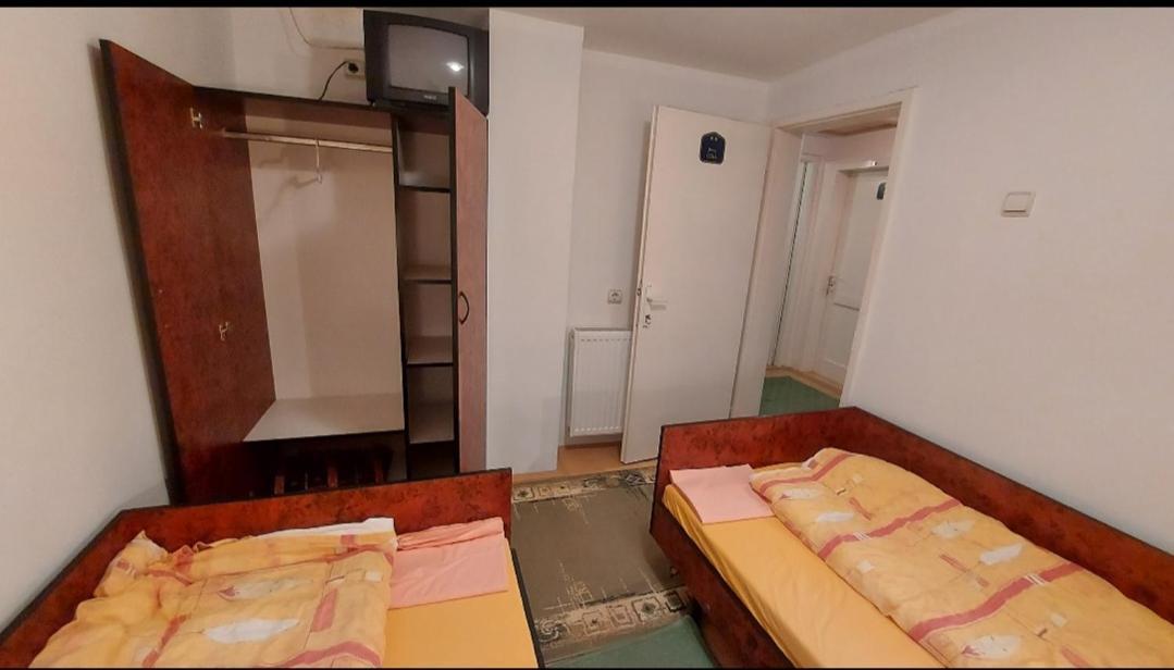 Domacinstvo Jolovic Kraljevo Exterior foto
